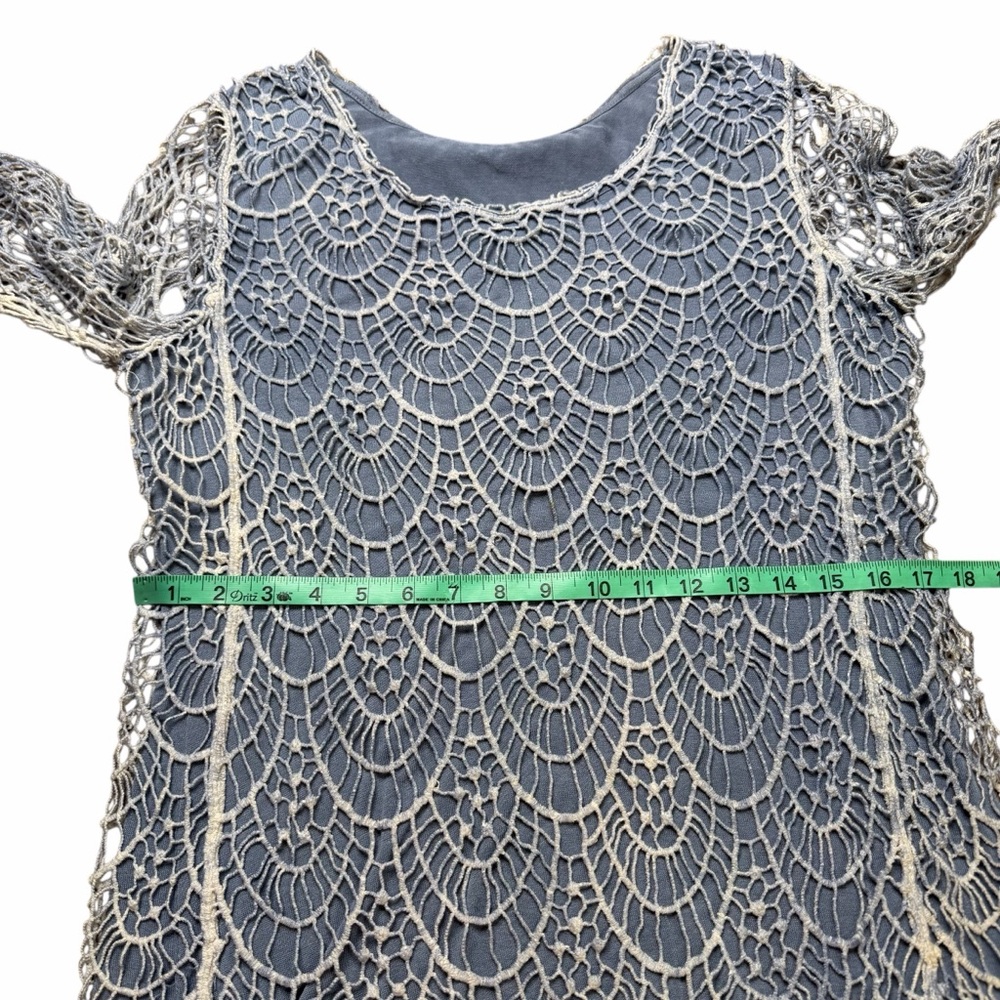 V Cristina Cornflower Blue Lace Crochet Overlay Long Sleeve Blouse - Size Large - Picture 10 of 12